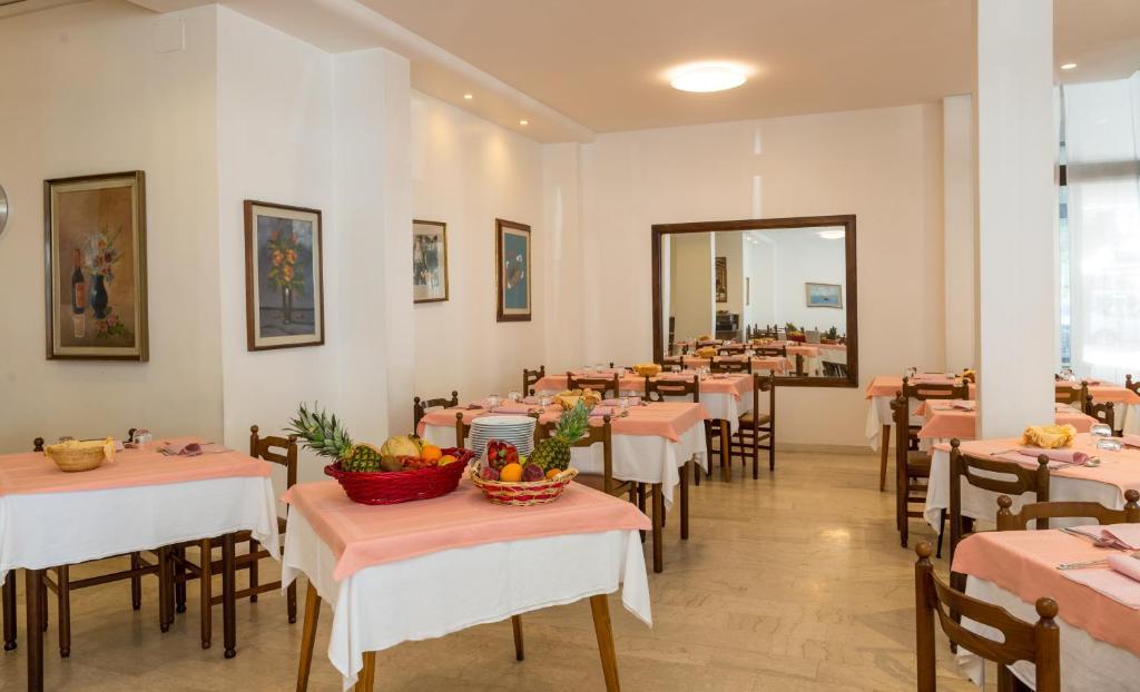 Hotel Alla Rotonda Lido di Jesolo Esterno foto