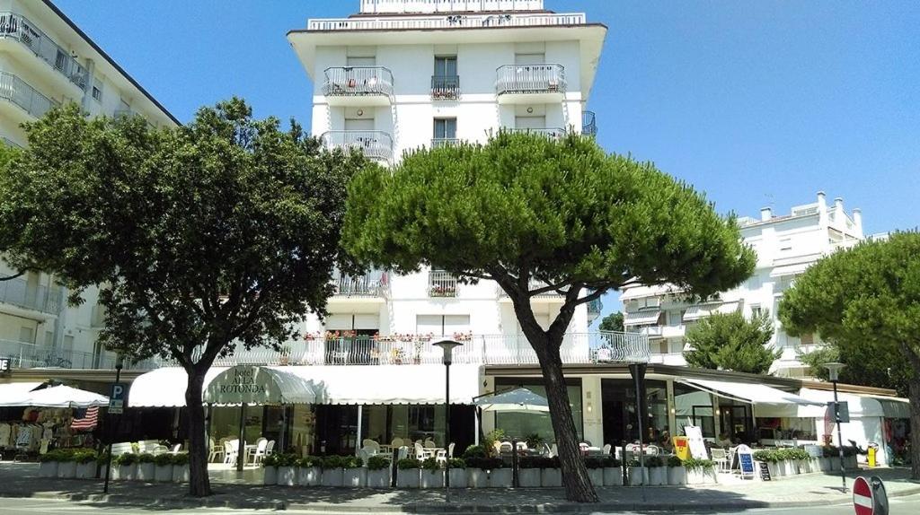 Hotel Alla Rotonda Lido di Jesolo Esterno foto